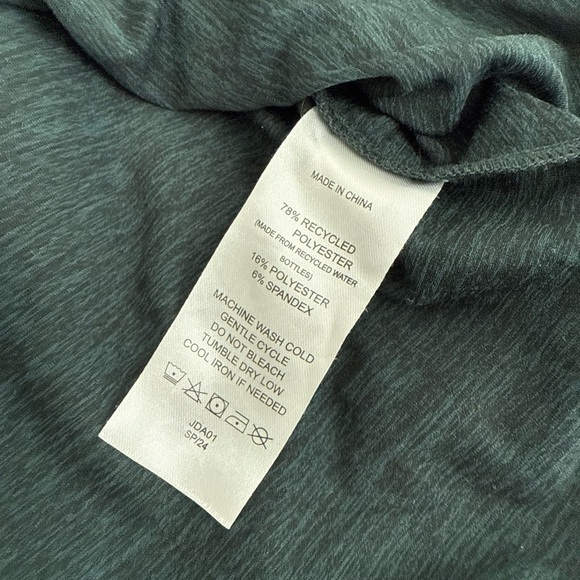 Quince Classic Green Women's Top - Picture 3 of 3